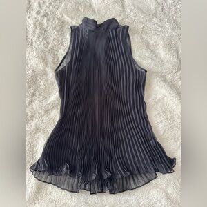 Vintage Caché Black Pleated Sheer Top Ruffle Hem Lightweight Size L
